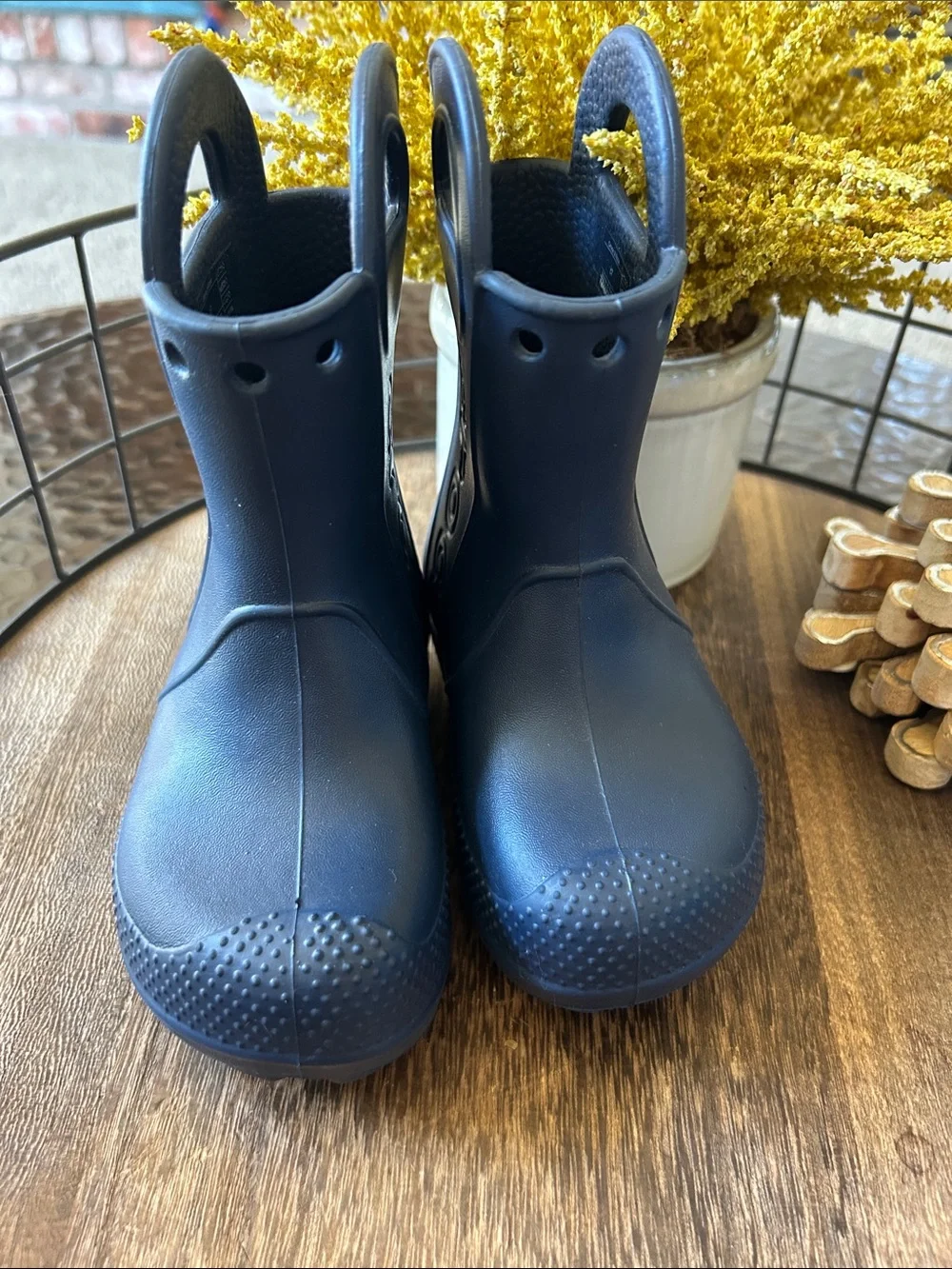 NWOT Crocs Kids' Handle It Rain Boots Waterproof Navy Blue Size C7